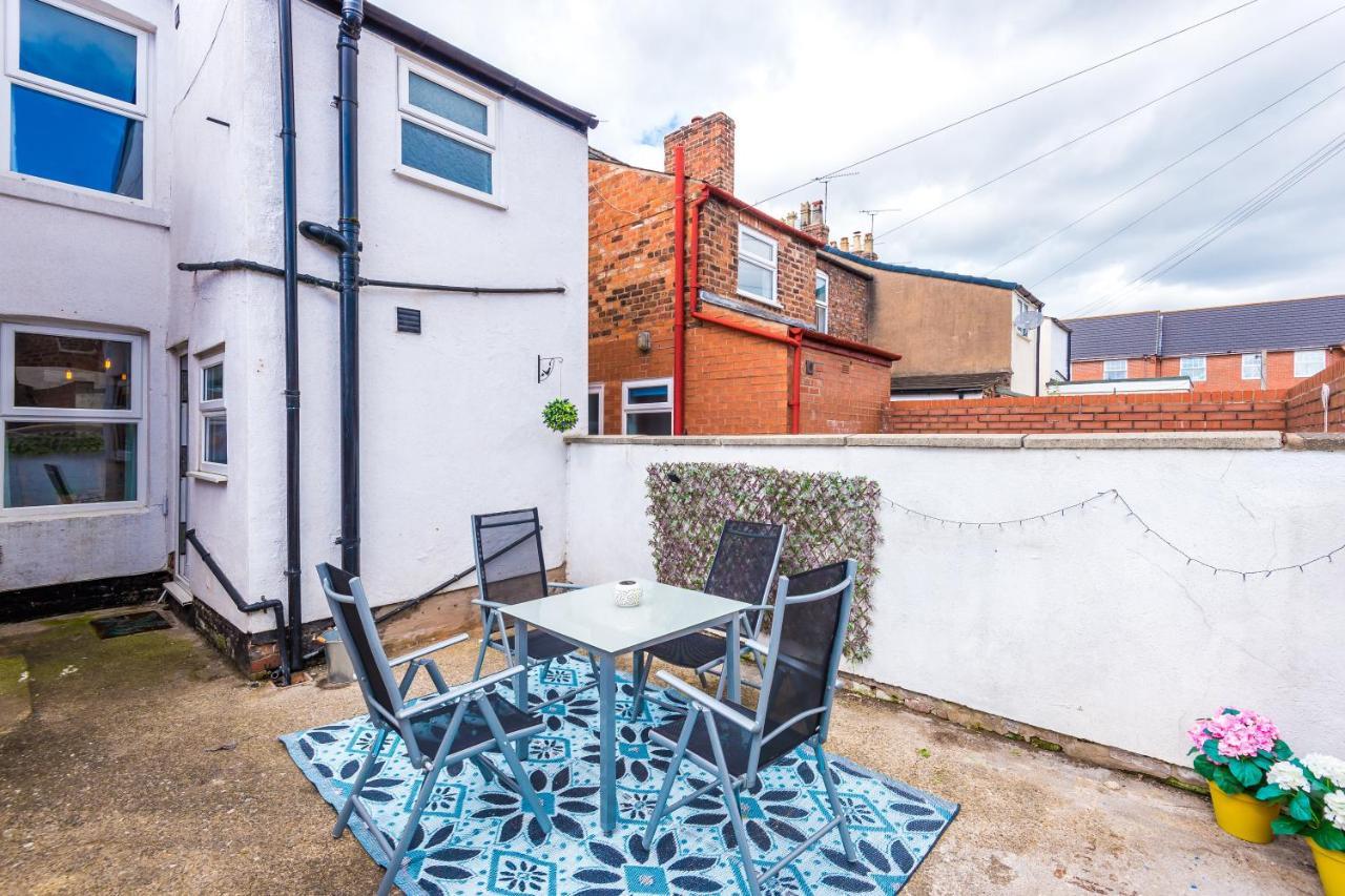 Spacious 2-Bed City-Centre Cottage In Chester By 53 Degrees Property - Ideal For Groups & Couples - Sleeps 6 Εξωτερικό φωτογραφία